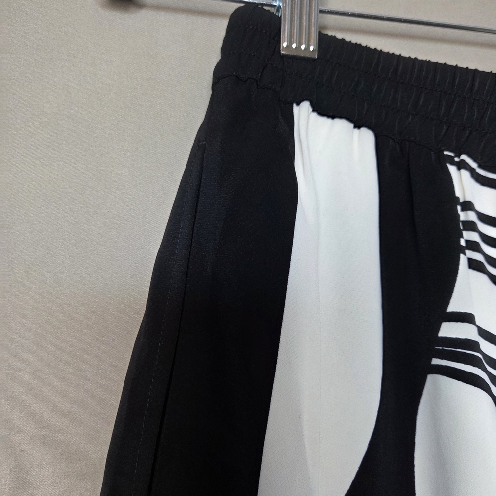 Black and White Women's Pants - Picture 7 of 7